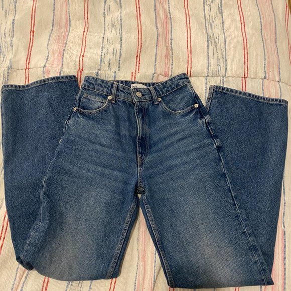 ZARA HIGH RISE FULL LENGTH JEANS - Picture 2 of 3
